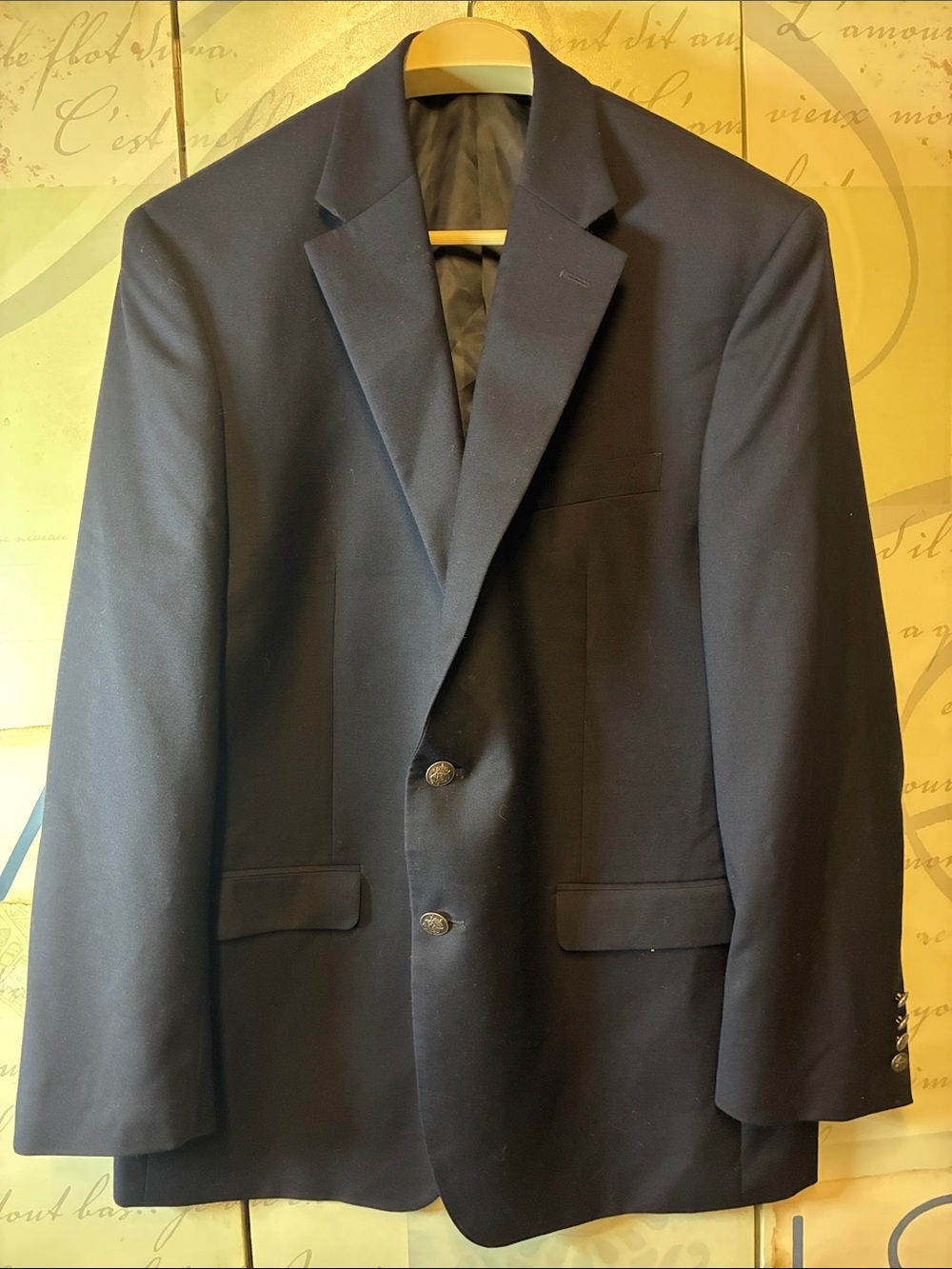 Michael Michael KORS for Macys Men's Navy Two-Button Sport Coat
Navy Sz 44R